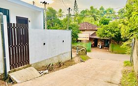 Ru Retreat Weligama
